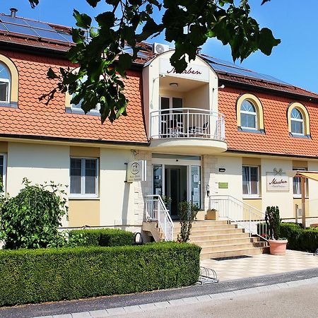 Bed and Breakfast Marben Panzio Hegykő Esterno foto