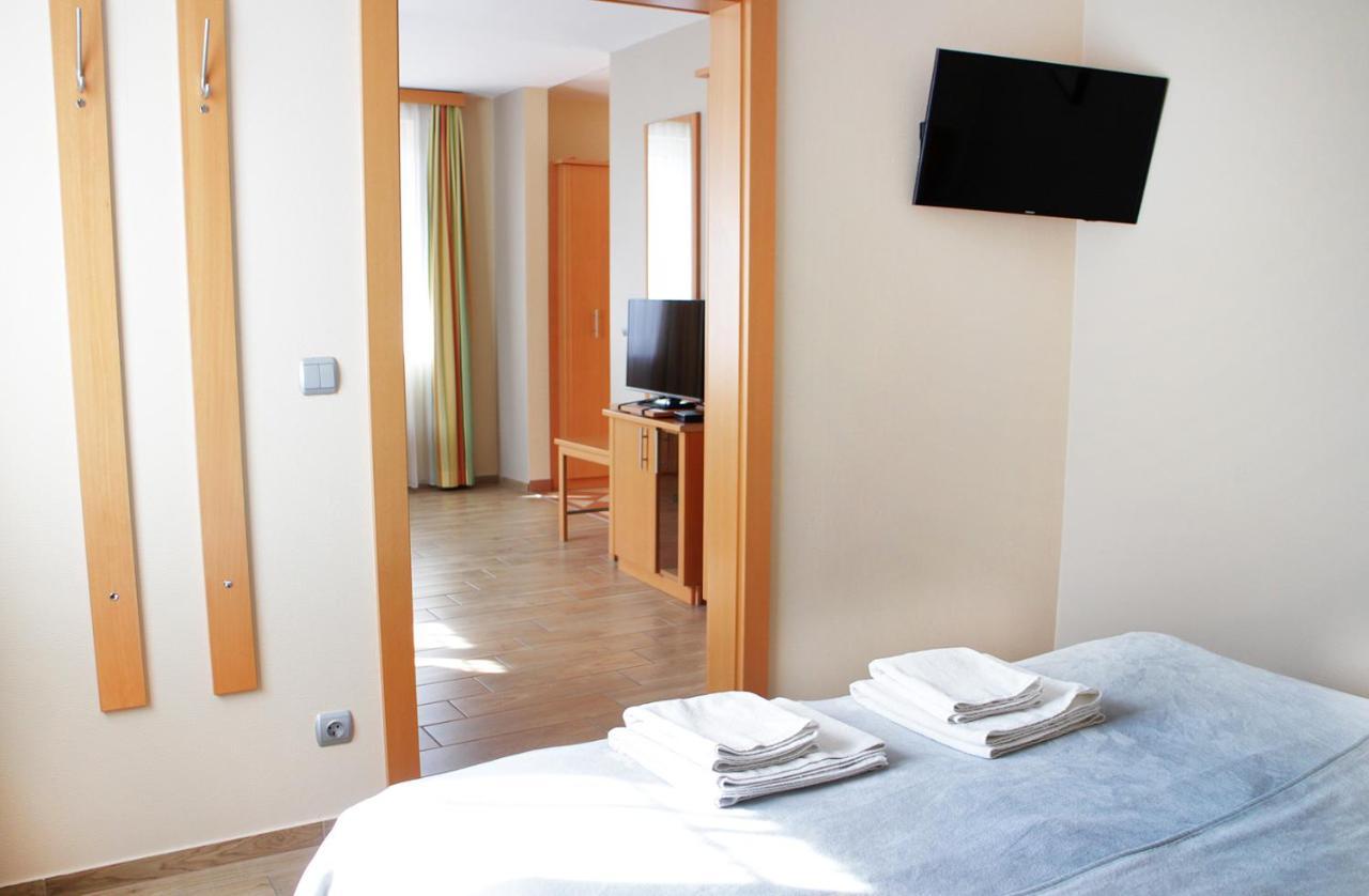Bed and Breakfast Marben Panzio Hegykő Esterno foto