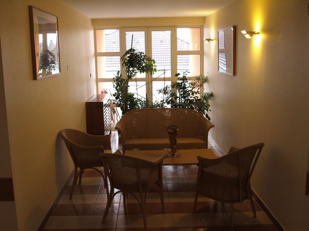 Bed and Breakfast Marben Panzio Hegykő Esterno foto