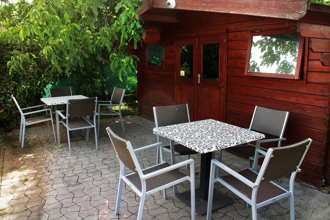 Bed and Breakfast Marben Panzio Hegykő Esterno foto