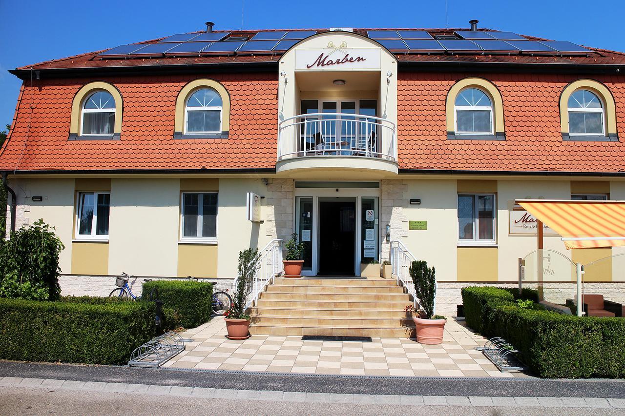 Bed and Breakfast Marben Panzio Hegykő Esterno foto